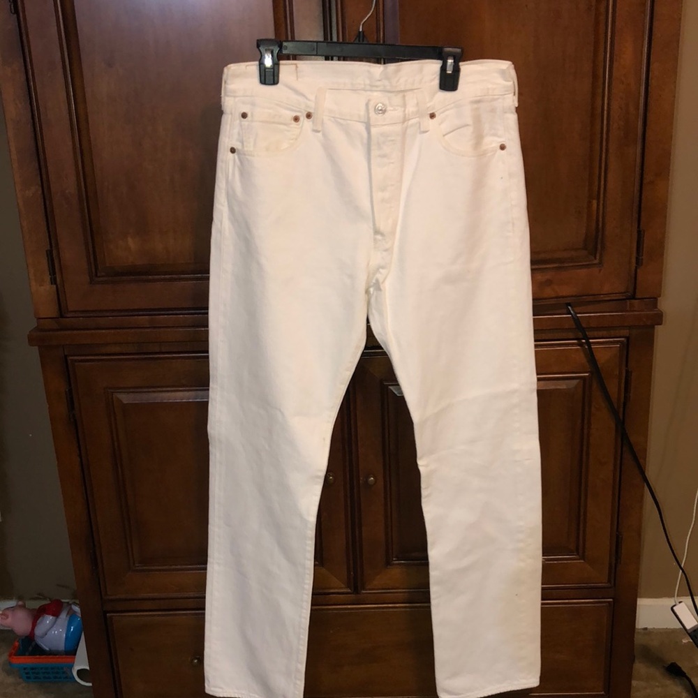 Levi's White Straight Jeans Classic Fit.   501 W34 L34